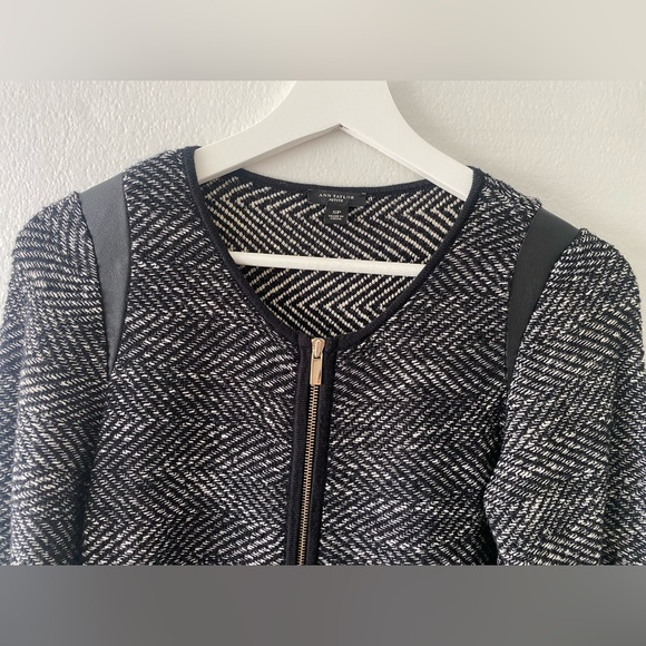 Ann Taylor Knit Dress with Leather Shoulder Detail size Small Petite - Picture 3 of 5